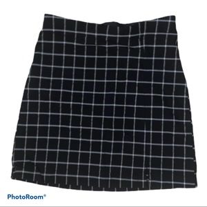 Top shop skirt slightly worn black and white plaid